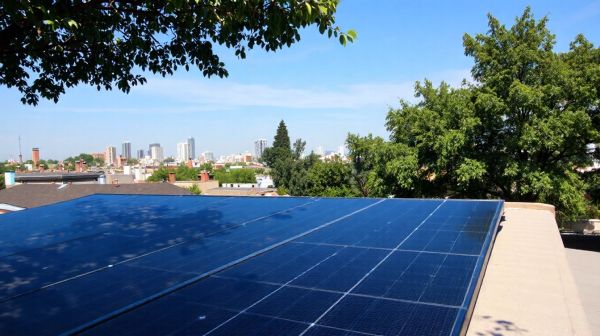 5 raisons d’opter pour des panneaux solaires photovoltaïques
